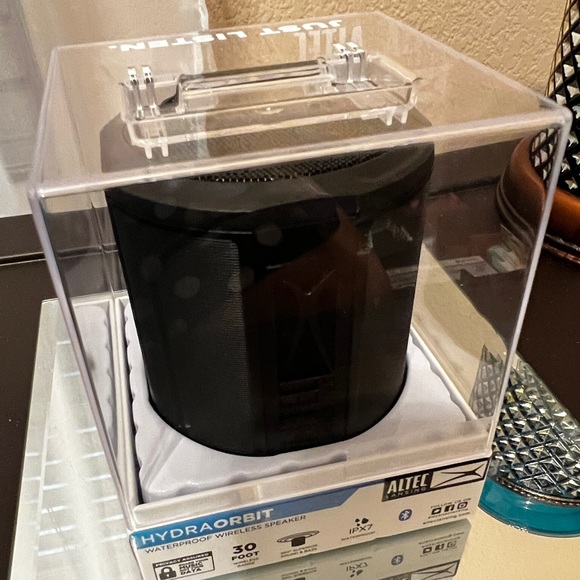 Altec Lansing Hydra Orbit Waterproof Wireless Speaker brand new sealed box - Picture 6 of 8